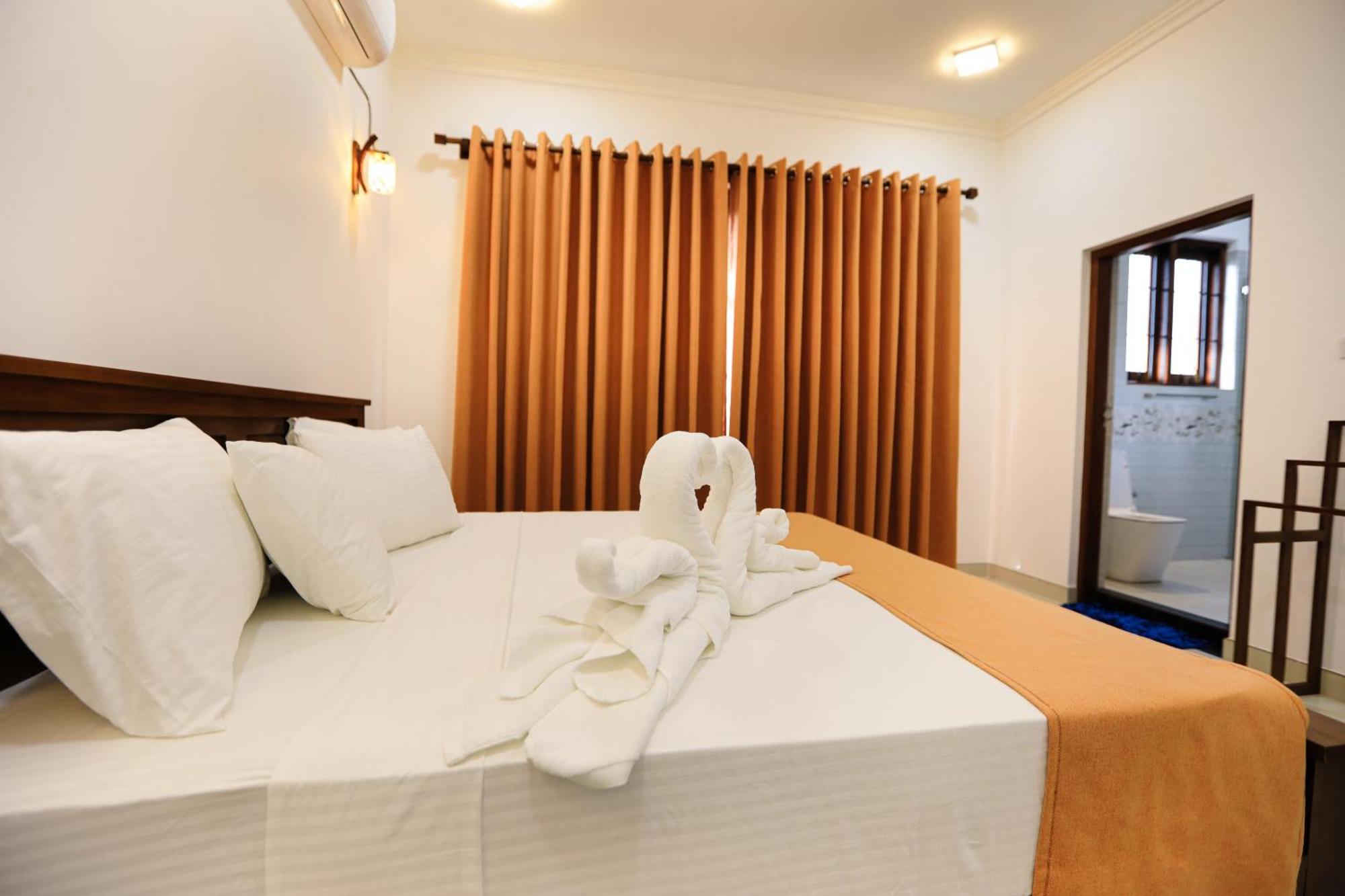 D Marit Motel ネゴンボ エクステリア 写真
